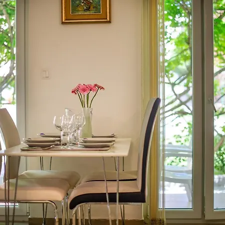 Charming House On The And Deluxe