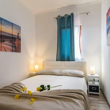 Charming House On The And Deluxe * Póla