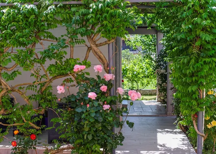 아파트 Charming House On The And Deluxe