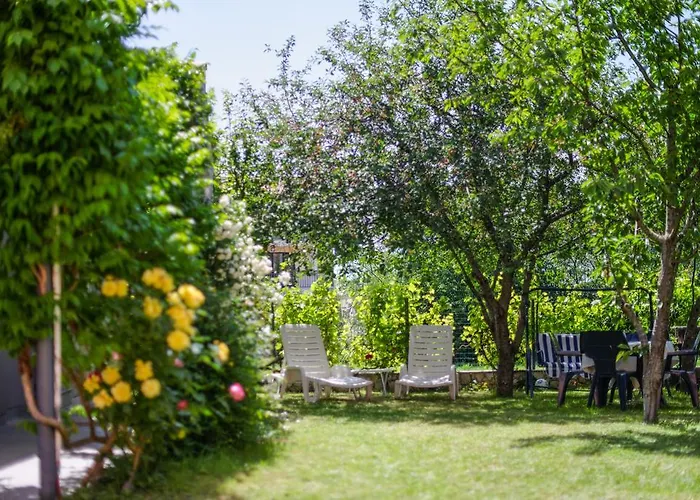 Charming House On The And Deluxe 풀라