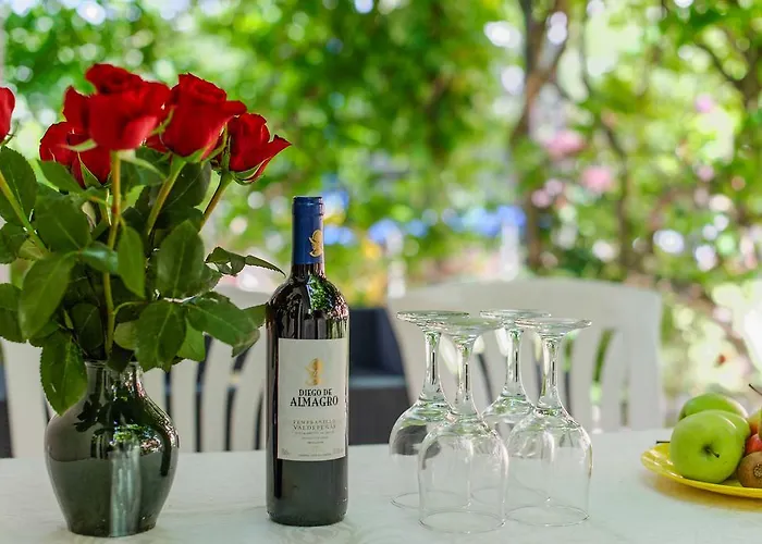 Charming House On The And Deluxe 아파트 *