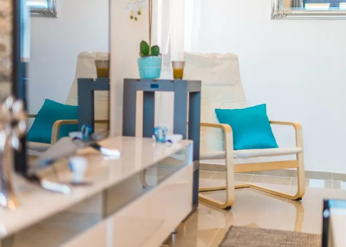 아파트 Charming House On The And Deluxe